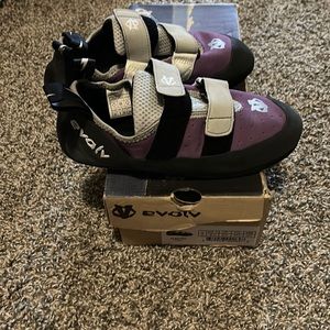 Women’s evolv rock climbing shoes